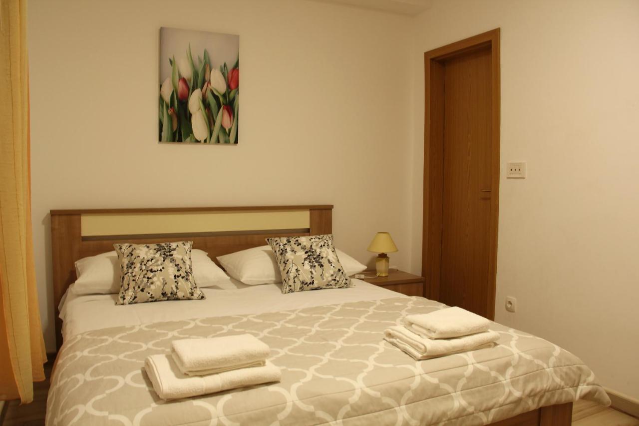 Apartmani Ljubo Primošten Εξωτερικό φωτογραφία