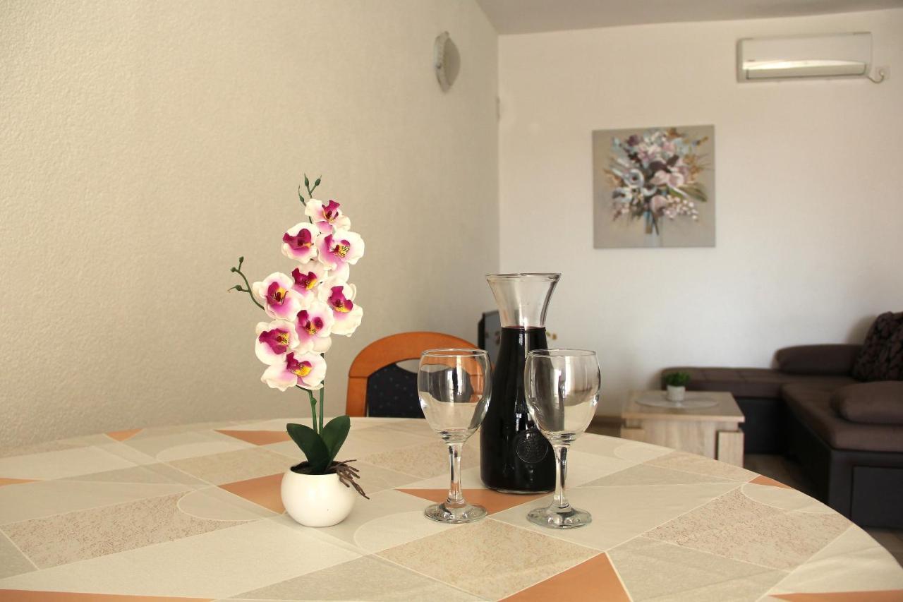 Apartmani Ljubo Primošten Εξωτερικό φωτογραφία